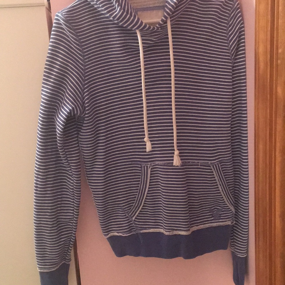 American Eagle Sweatshirt